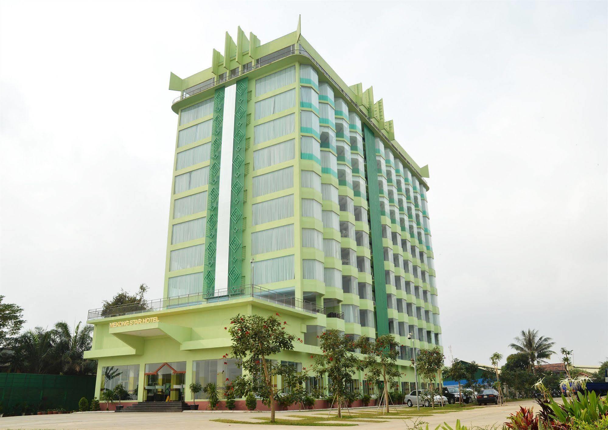 โรงแรมไฮ สกาย พนมเปญ ภายนอก รูปภาพ